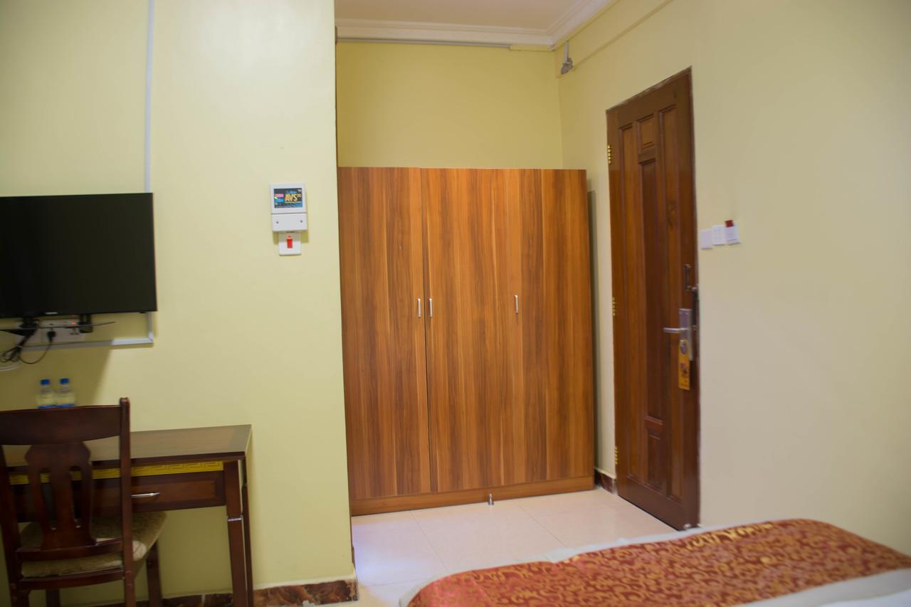 Hong Kong Hotel Dar es Salaam Bagian luar foto