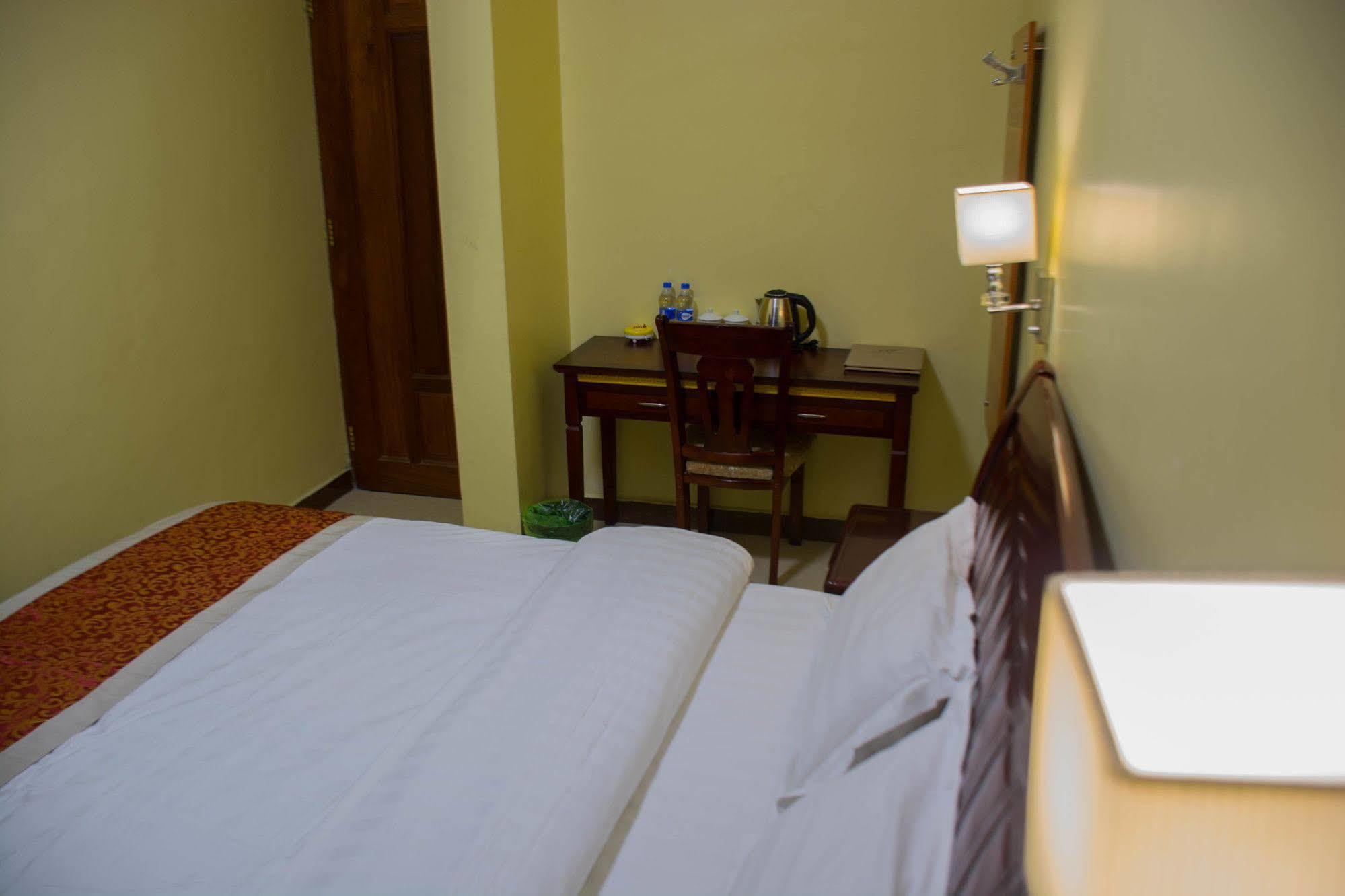 Hong Kong Hotel Dar es Salaam Bagian luar foto