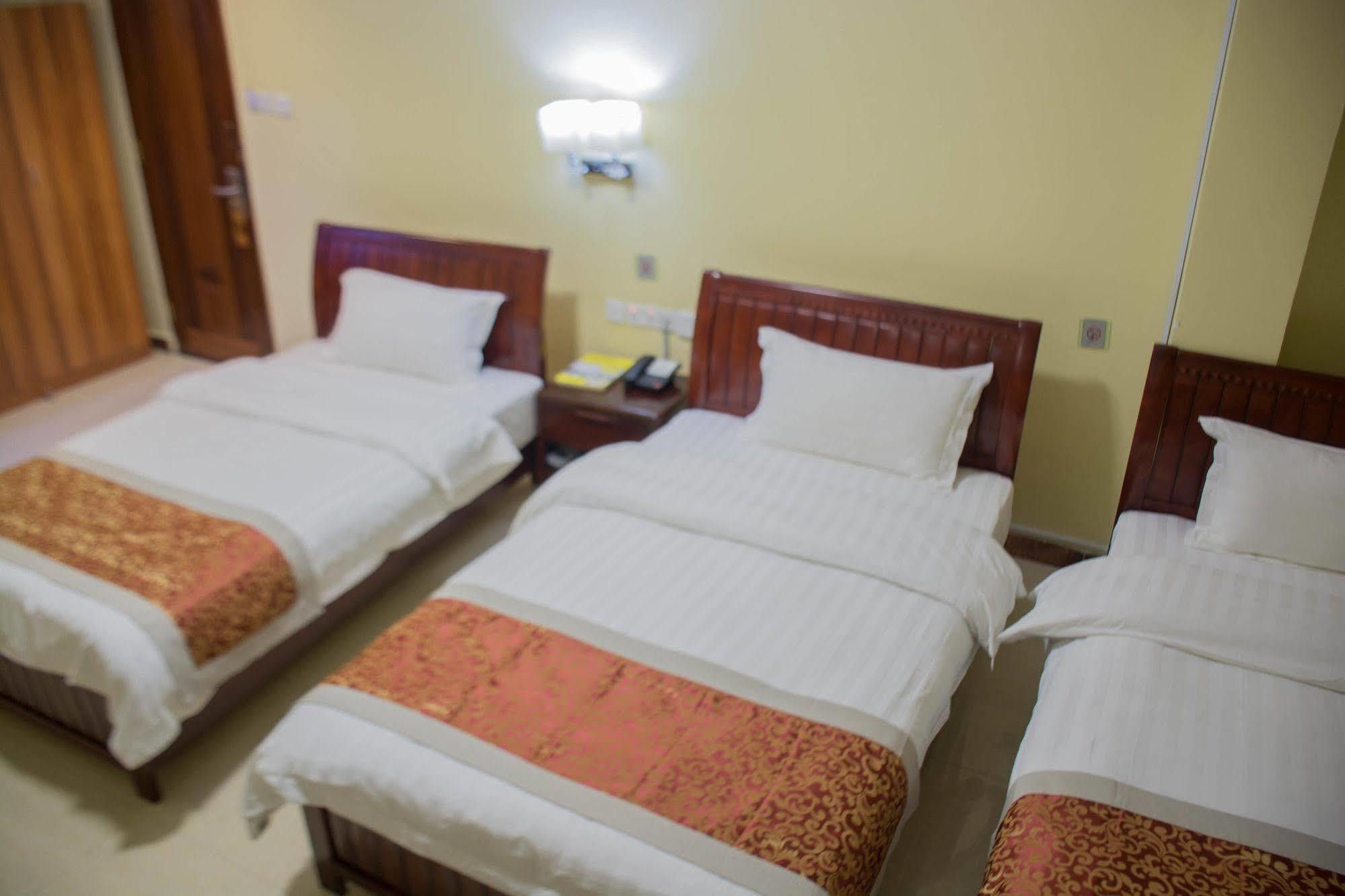 Hong Kong Hotel Dar es Salaam Bagian luar foto