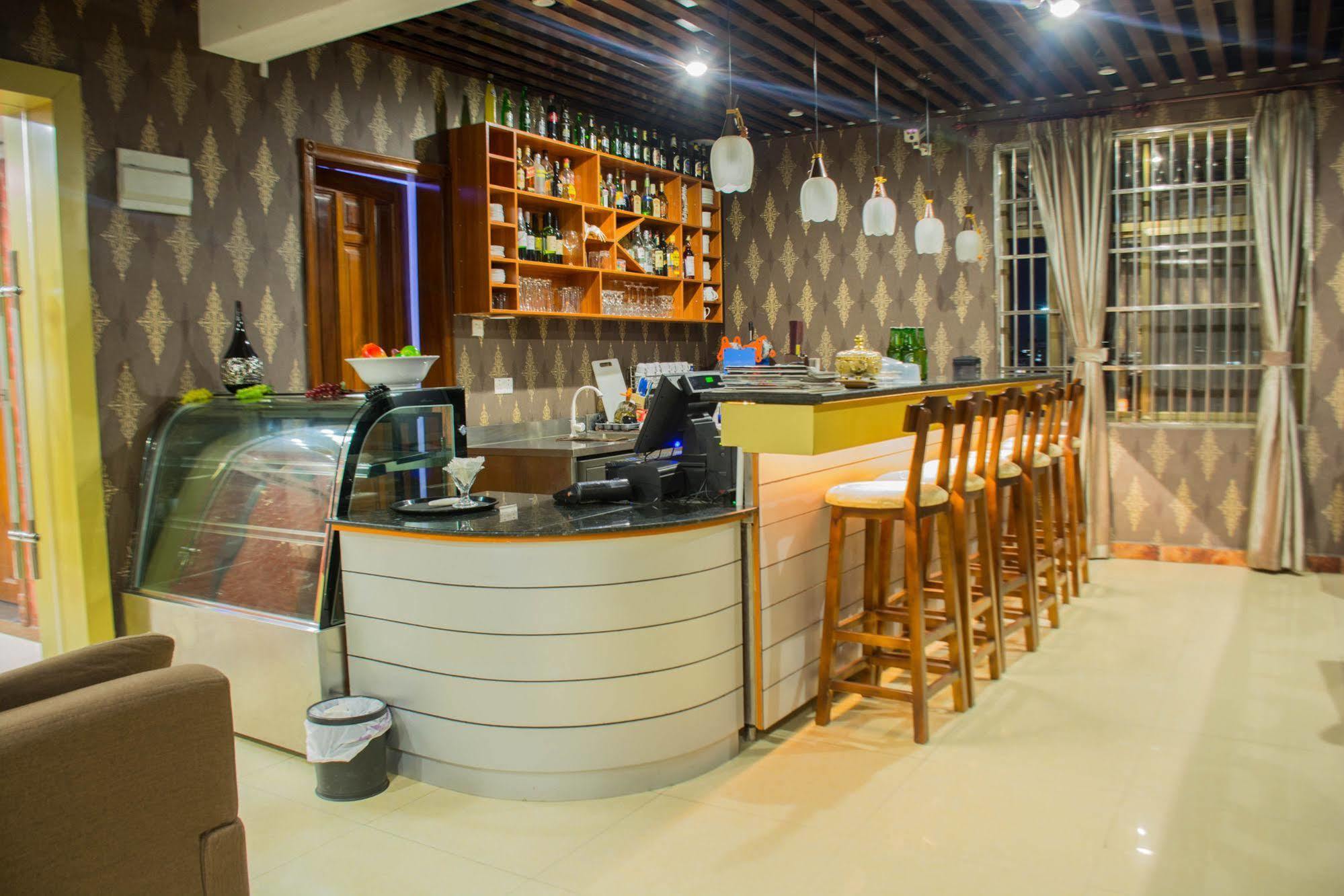 Hong Kong Hotel Dar es Salaam Bagian luar foto